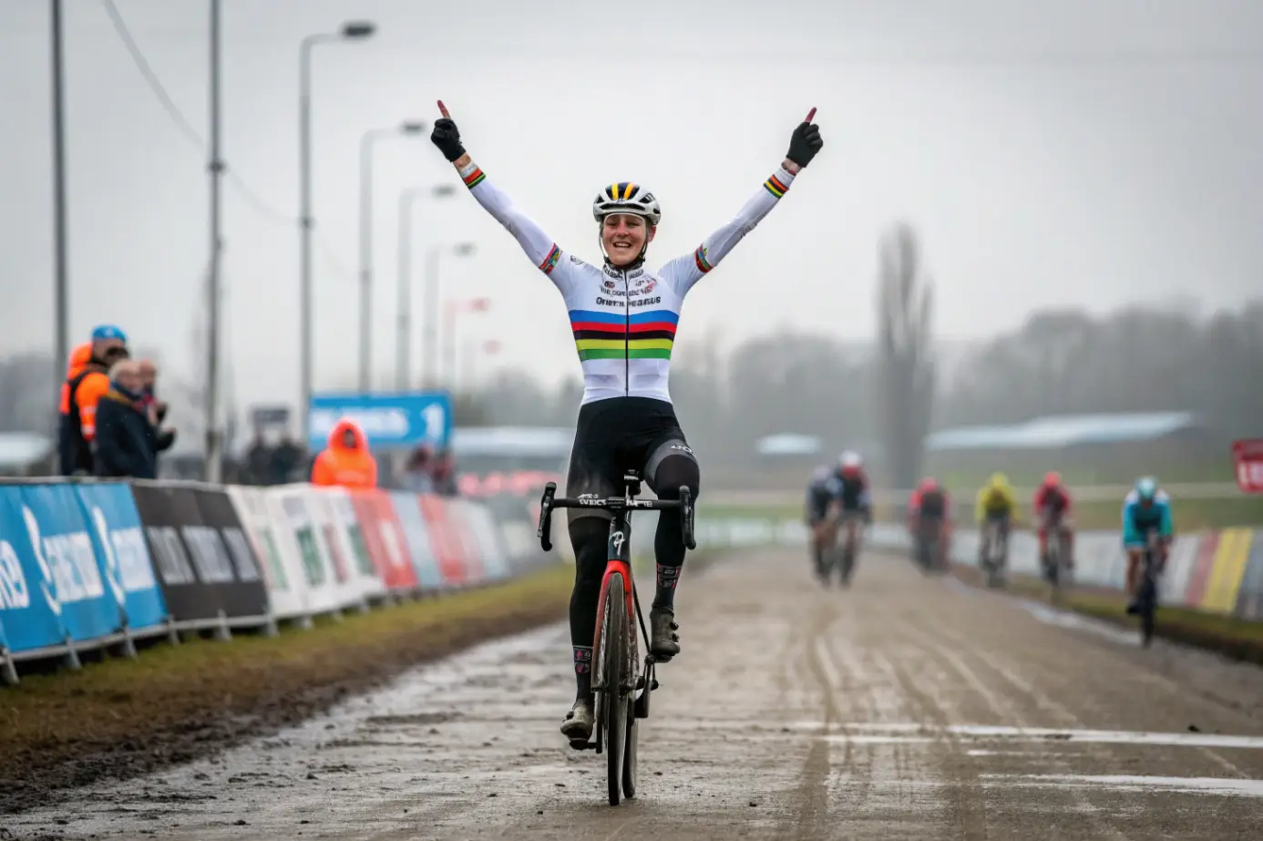 Lucinda Brand: восемь побед подряд и доминация в циклокроссе 2025 Lucinda Brand: восемь побед подряд и доминация в циклокроссе 2025